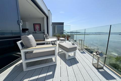2 bedroom penthouse for sale, Salterns Way, Lilliput, Poole, BH14