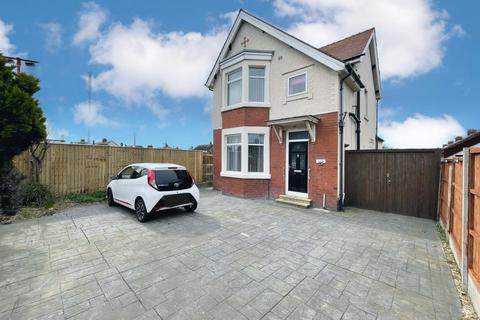 3 bedroom detached house for sale, North Drive, Cleveleys FY5