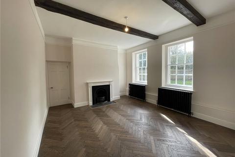 1 bedroom apartment to rent, The Close, Winchester, SO23