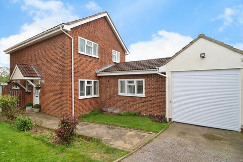 4 bedroom detached house for sale, Parkway Close, Leigh-on-Sea, SS9