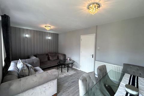 5 Ingleby Gardens, Wolverhampton, WV6 0TH
