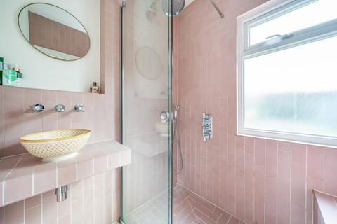5 Petersfield Road, London, W3 8NY