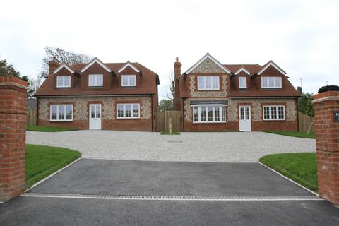 3 bedroom detached house for sale, Eastbourne Road, East Dean BN20