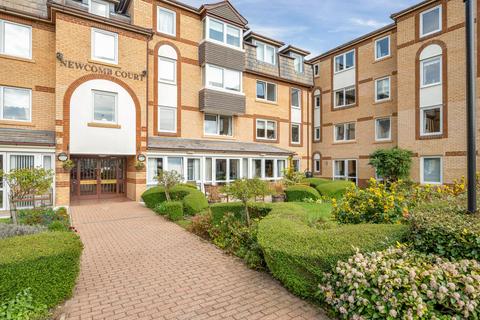 2 bedroom retirement property for sale, Newcomb Court, Stamford, PE9