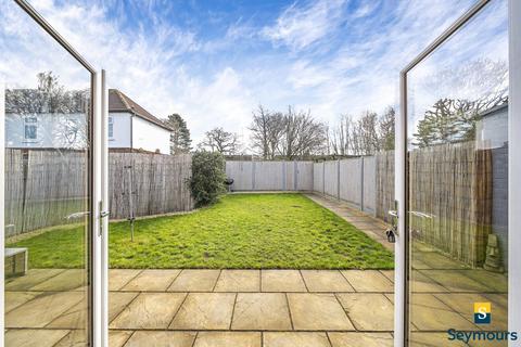 1, Tarrant Court, 146 Grange Road, Guildford, GU2 9QT