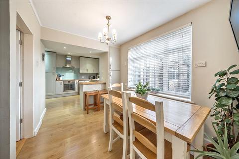 7 Broom Hill, Stoke Poges, Slough, SL2 4PU