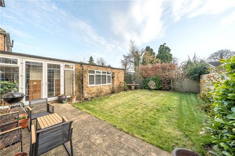 7 Broom Hill, Stoke Poges, Slough, SL2 4PU