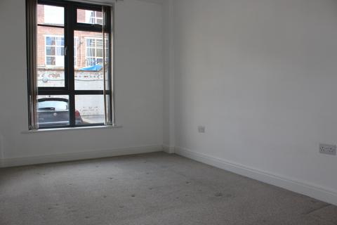 2 bedroom flat to rent, Metalworks Apartments, Birmingham B18
