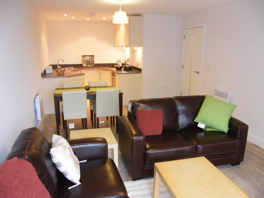 Lounge3.JPG