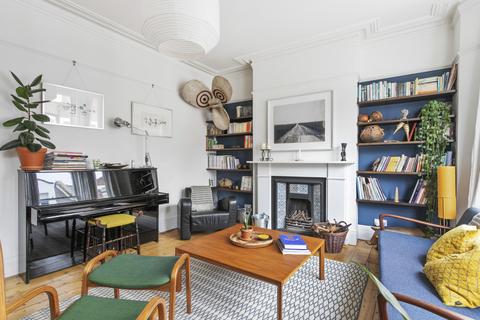 4 bedroom end of terrace house for sale, Ronalds Road, London, N5