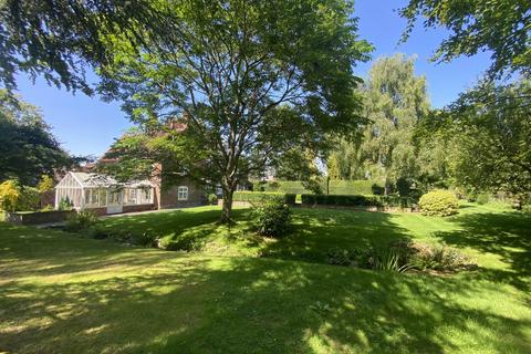 9 bedroom detached house to rent, Forty Green, Bledlow