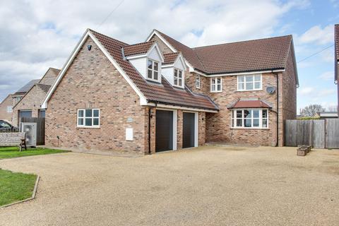 4 bedroom detached house for sale, Fallow Corner Drove, Manea, PE15