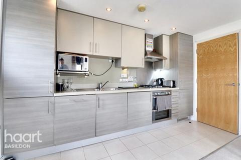 23 Herschell Court, Basildon, SS14 3TG