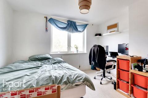 23 Herschell Court, Basildon, SS14 3TG