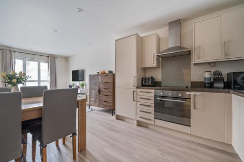 2 bedroom apartment for sale, Elysium Court, Barnet, EN5