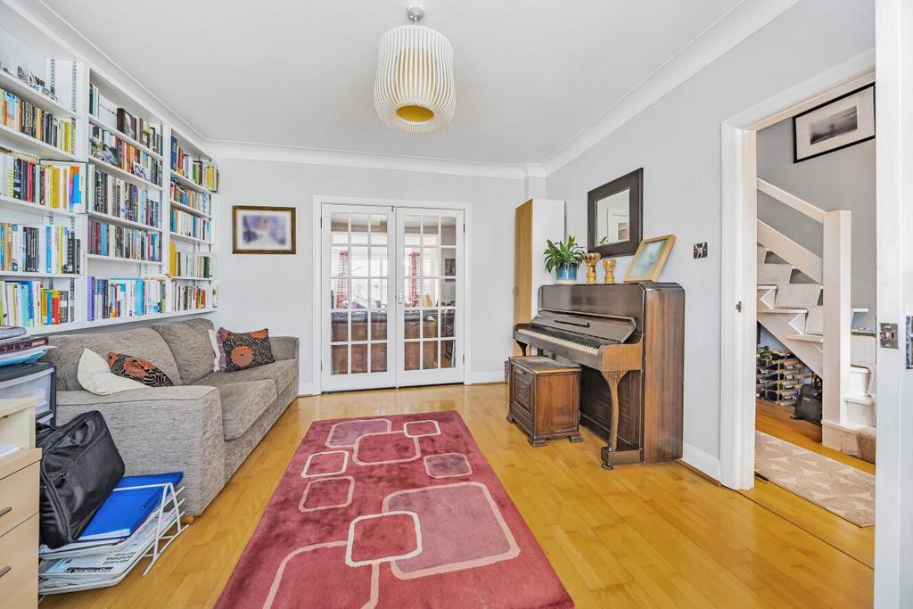 Seabrook Drive, West Wickham 4 bed semidetached house for sale £850,000