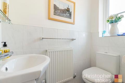 54 Dairyglen Avenue, Cheshunt, Waltham Cross, EN8 8JX