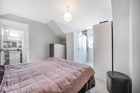3 bedroom bungalow for sale, Brooke Forest, Fairlands, Guildford, Surrey, GU3