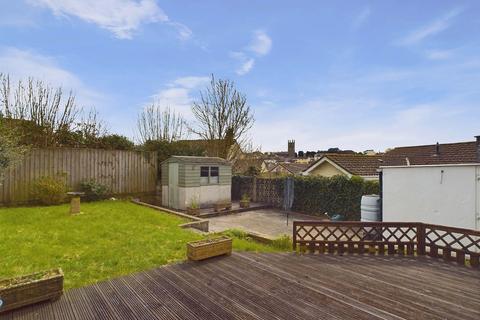 18 Broadmead, Callington, PL17 7DD
