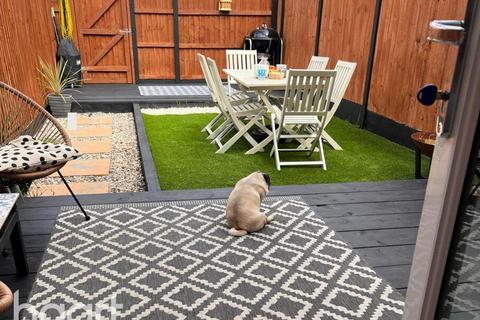 10 Mill Field Way, Aveley, South Ockendon, RM15 4ET