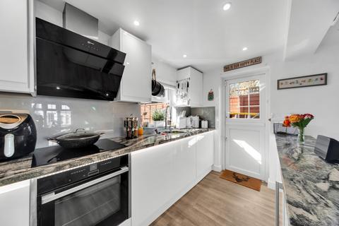 2 bedroom end of terrace house for sale, Wharton Road, Bromley BR1