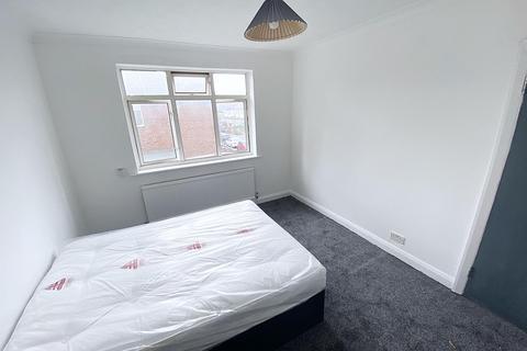 House share to rent, Lonsdale Road, London, SE25