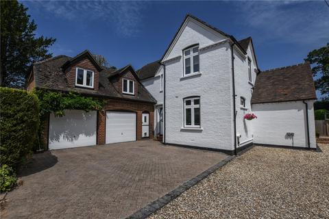 4 bedroom detached house for sale, Fleet Hill, Wokingham RG40