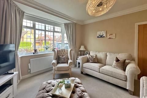 3 bedroom detached house for sale, Mill Lane, Willenhall