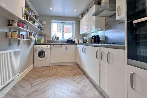 3 bedroom semi-detached house for sale, Perry Place, West Bromwich