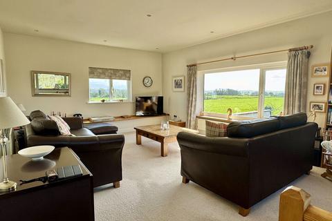 undefined, Lon Gwenfro, Llanbedrgoch, Anglesey, LL76