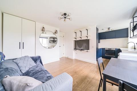 2 bedroom flat to rent, Thompson House, John Williams Close, New Cross, London, SE14