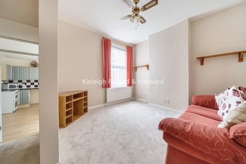 1 bedroom apartment to rent, Cambridge Road London SE20