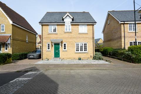 5 bedroom detached house for sale, Redshank Road, St. Marys Island, Chatham, Kent, ME4