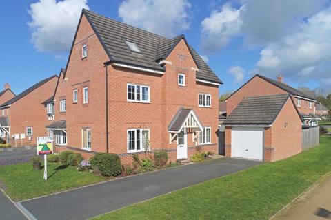 4 bedroom detached house for sale, 42 Poplar Street, Shifnal. TF11 8FF