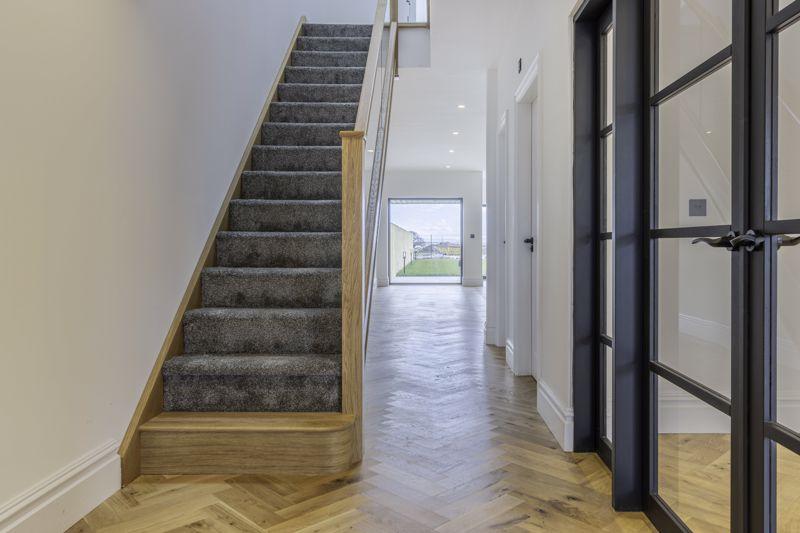 The Paddock, Burford Lane, Lymm, WA13 0SJ 4 bed mews to rent £3,750