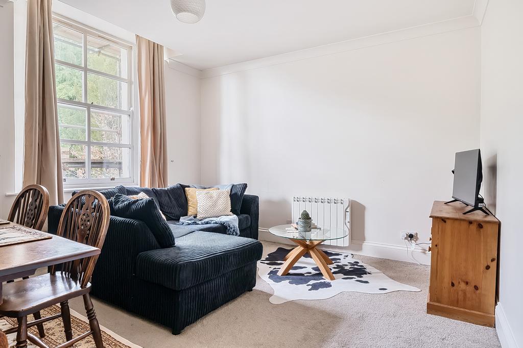 Wingfield Road, Plymouth PL3 2 bed flat for sale £150,000