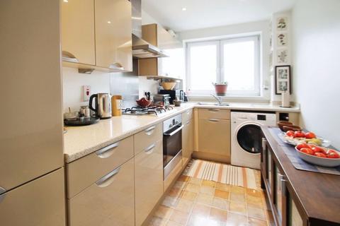 2 bedroom apartment for sale, Taywood Road, Northolt