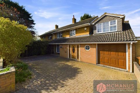 4 bedroom semi-detached house to rent, Primrose Hill Road, Stevenage SG1