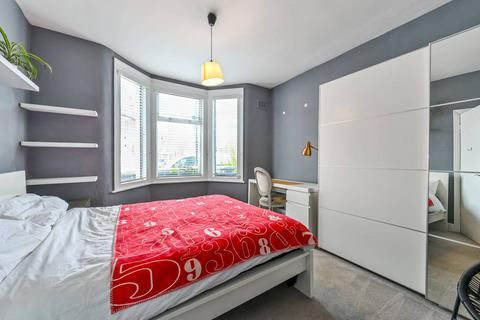 3 bedroom semi-detached house for sale, Hermitage Road, Harringay, London, N4