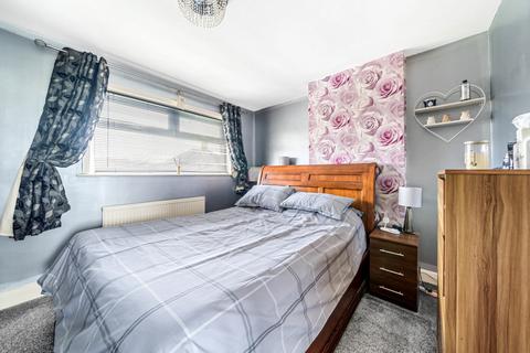 5 bedroom semi-detached house for sale, Lobelia Road, Bassett Green, Southampton, Hampshire, SO16
