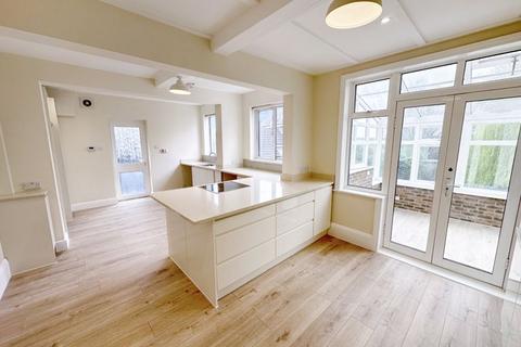 205 Harefield Road, Uxbridge, UB8 1PP