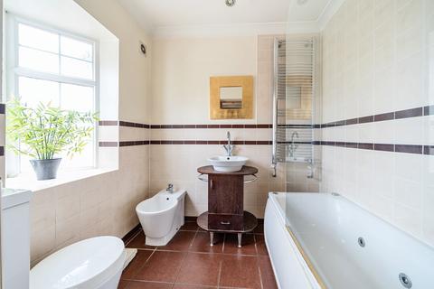 31 Corkscrew Hill, West Wickham, BR4 9BA