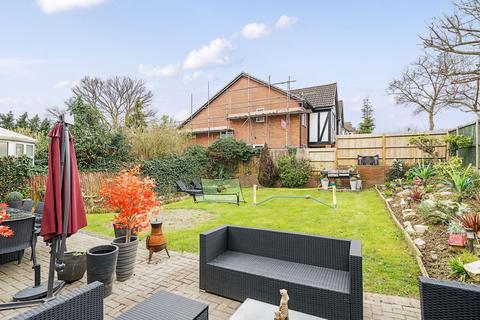 31 Corkscrew Hill, West Wickham, BR4 9BA
