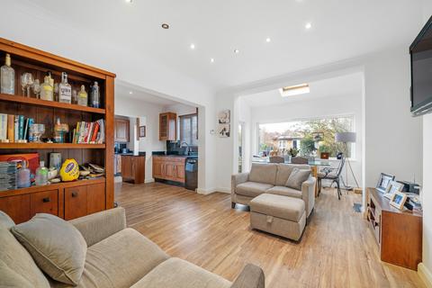 20 Hurstdene Avenue, Bromley, BR2 7JJ