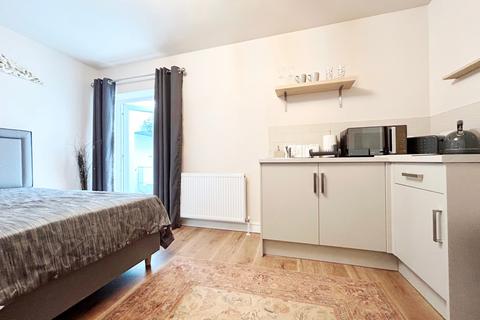 undefined, High Street, Cheltenham GL50