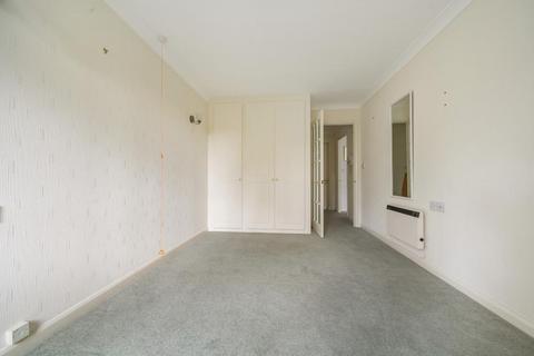 2 bedroom retirement property to rent, Christ Church Lane,  Barnet,  EN5
