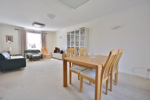 2 bedroom apartment for sale, Abingdon Close, Thame