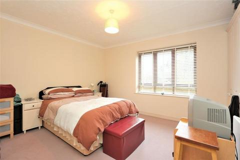 1 bedroom house for sale, Epping New Road, Buckhurst Hill IG9