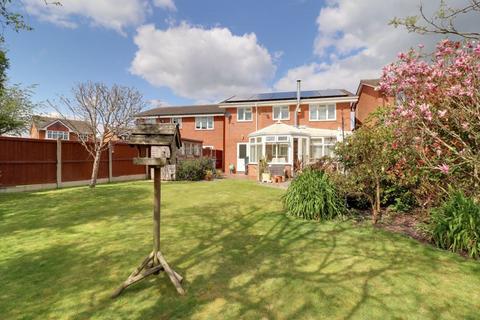 4 bedroom detached house for sale, Chell Close, Stafford ST19