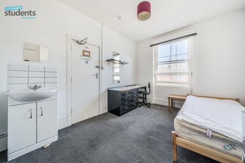 House share to rent, Bedford Square, East Sussex BN1